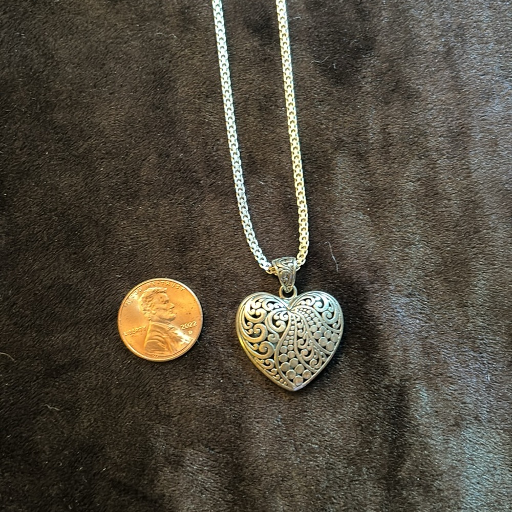 Vintage 925 Italy Sterling Silver Scroll Heart Pendant & Necklace, 21” - Picture 3 of 7